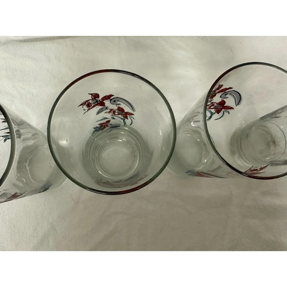 Red Daffodil Flower Glasses Tumblers 6.25